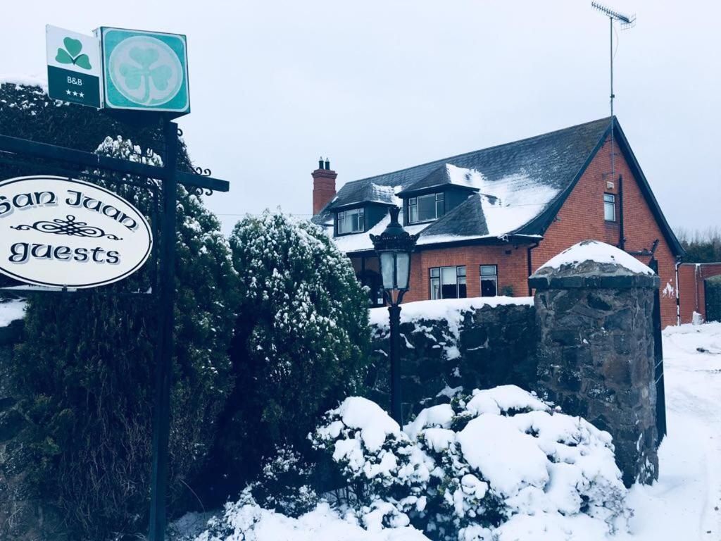 San Juan B&B Cloghran Kültér fotó